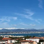 A Sea-View T2 For 2 People Apartment *
