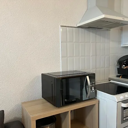 A Sea-view T2 In A Luxury With Swimming Pool For 4 People * Antibes