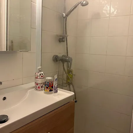 A Sea-view T2 In A Luxury With Swimming Pool For 4 People Apartment *