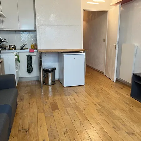 A Sea-view T2 In A Luxury With Swimming Pool For 4 People Apartment