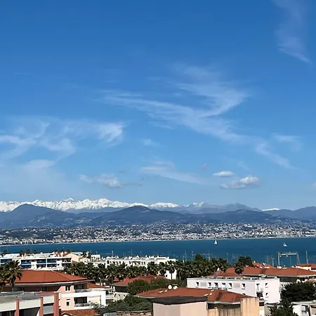 A Sea-view T2 In A Luxury With Swimming Pool For 4 People Apartment *